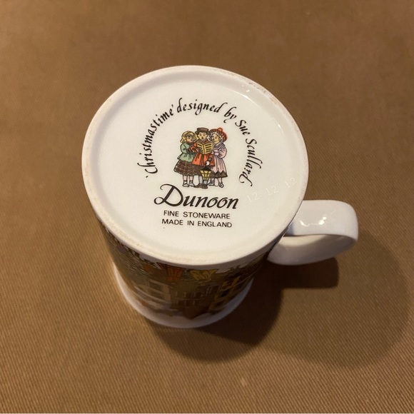 DUNOON “CHRISTMASTIME” MUG - Picture 5 of 6
